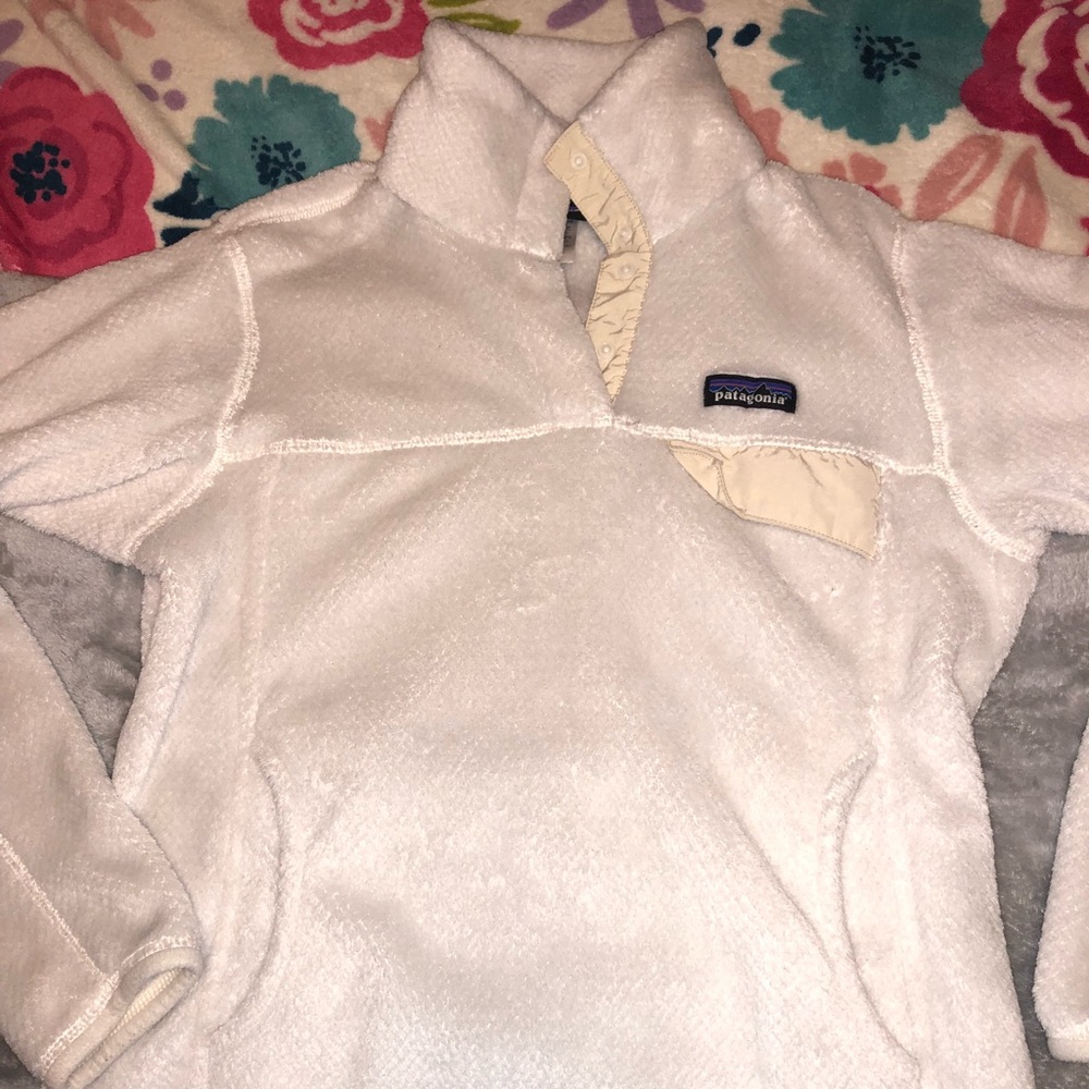Women’s Small Patagonia Re Tool - white